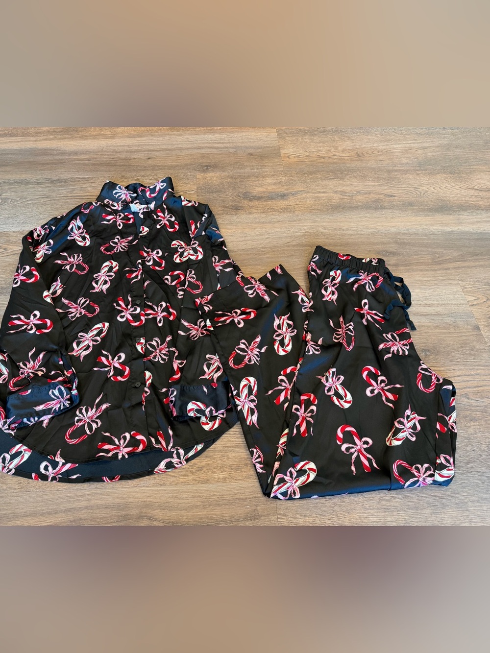 Victoria’s Secret Christmas Pajama set